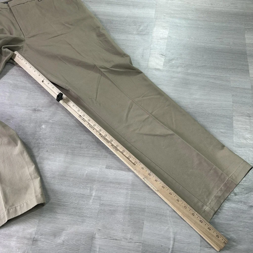NEW Dockers True Chino‎ Pants Mens 38x34 Beige Relaxed Flat Front Wrinkle Free